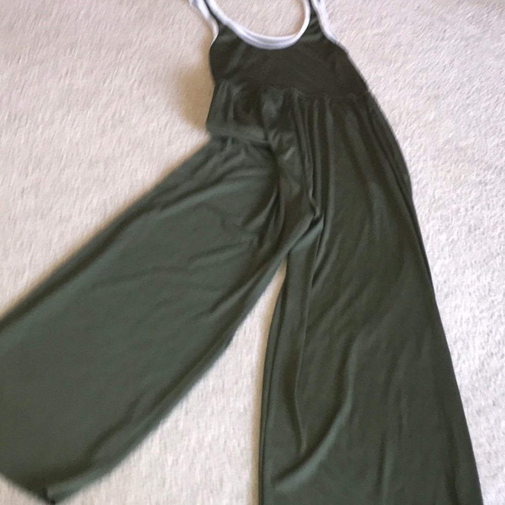 NWOT SHEIN Elegant Olive Green Jumpsuit